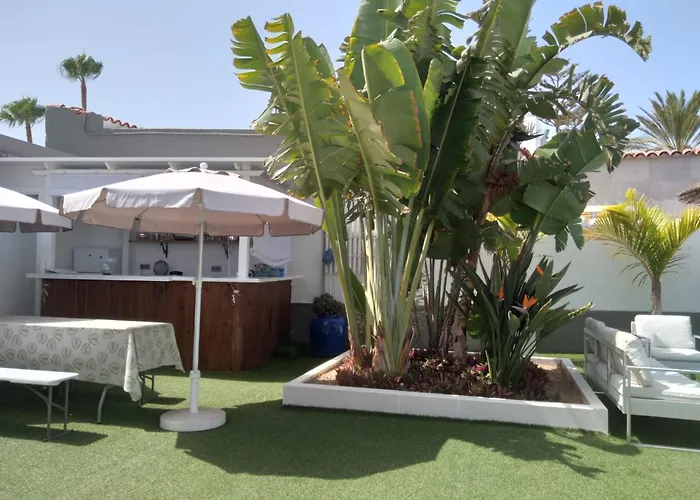 Starboys Gay Resort - Gay Men Only